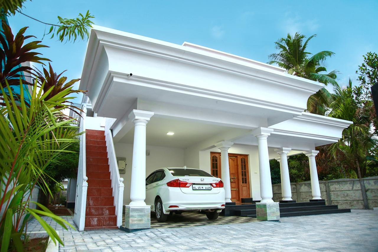 Luxury Villas Of Guruvāyūr 外观 照片